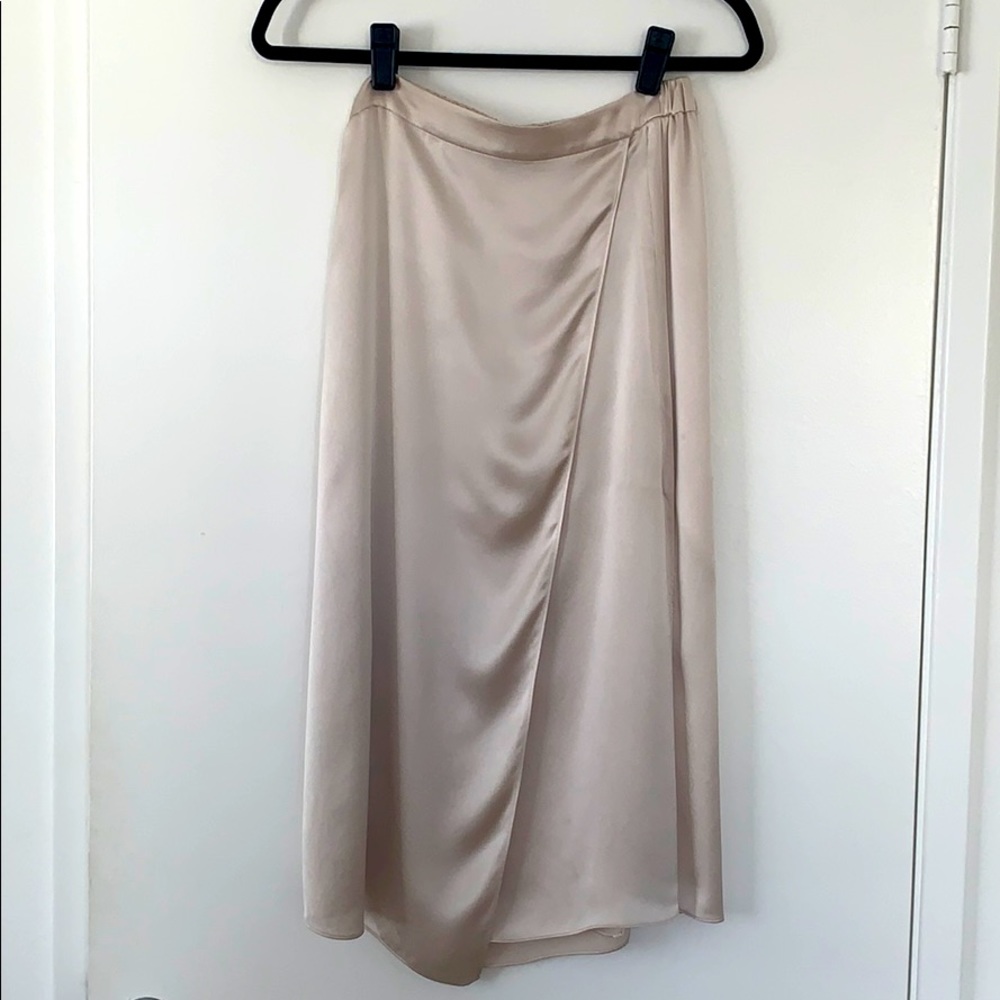 Vince silk skirt - sz small *EUC*